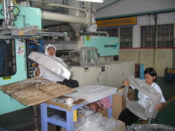 房秋晨公參參觀印尼TCL工廠，助力家電維修服務提升